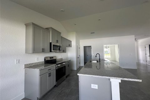 Villa ou maison à vendre à Oxford, Floride: 4 chambres, 196.67 m2 № 2148559 - photo 9