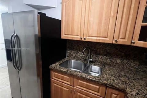 Copropriété à vendre à Miami, Floride: 2 chambres, 78.97 m2 № 1836816 - photo 3
