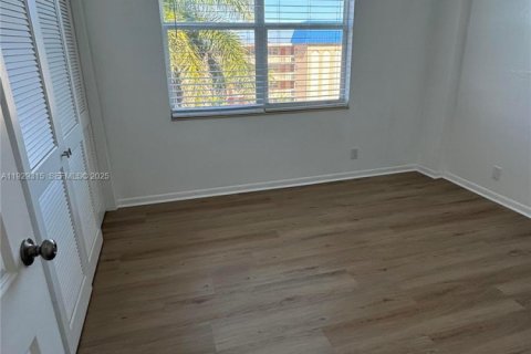 Villa ou maison à vendre à Fort Lauderdale, Floride: 1 chambre, 66.89 m2 № 1987604 - photo 9
