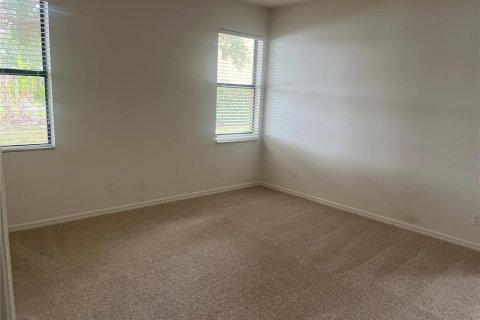 Villa ou maison à vendre à Kissimmee, Floride: 4 chambres, 235.79 m2 № 2095424 - photo 15