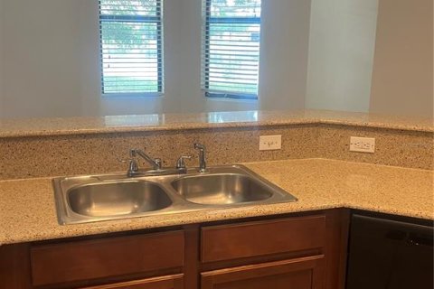 Villa ou maison à vendre à Kissimmee, Floride: 4 chambres, 235.79 m2 № 2095424 - photo 8
