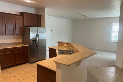 Villa ou maison à vendre à Kissimmee, Floride: 4 chambres, 235.79 m2 № 2095424 - photo 7