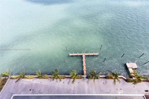 Купить кондоминиум в Майами, Флорида 3 спальни, 141.77м2, № 1983366 - фото 18