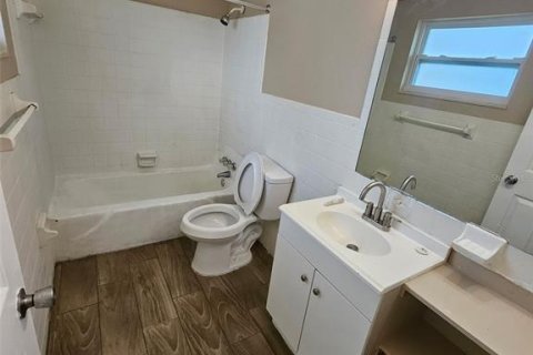 Снять в аренду квартиру в Уинтер-Хейвен, Флорида 1 спальня, 88.44м2, № 1910305 - фото 11