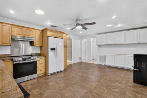 Villa ou maison à vendre à Lake Worth, Floride: 3 chambres, 181.07 m2 № 2439393 - photo 10