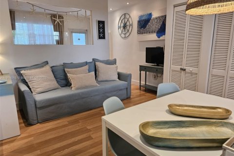 Copropriété à vendre à Miami Beach, Floride: 38.46 m2 № 2015927 - photo 14