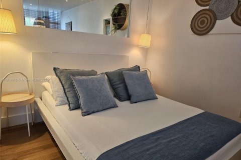 Copropriété à vendre à Miami Beach, Floride: 38.46 m2 № 2015927 - photo 1