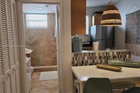 Copropriété à vendre à Miami Beach, Floride: 38.46 m2 № 2015927 - photo 26