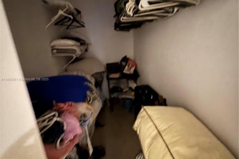 Купить таунхаус в Майами-Гарденс, Флорида 3 спальни, 142.14м2, № 1948965 - фото 9