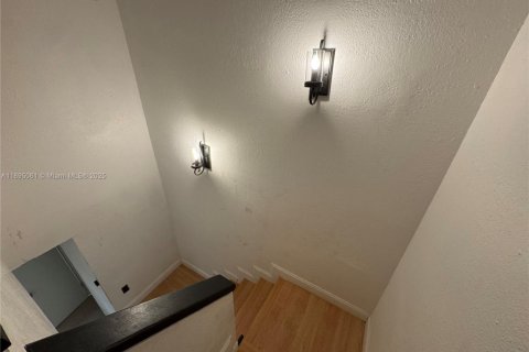 Купить таунхаус в Майами-Гарденс, Флорида 3 спальни, 142.14м2, № 1948965 - фото 16