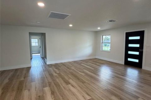 Casa en venta en Tavares, Florida, 3 dormitorios, 127.46 m2 № 2237645 - foto 7