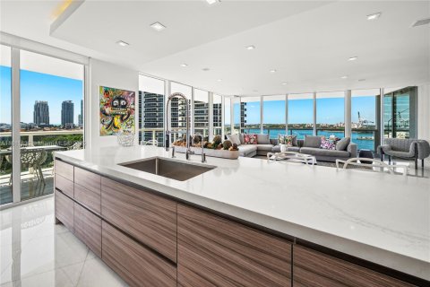 Condominio en venta en Miami Beach, Florida, 4 dormitorios, 295.89 m2 № 1759090 - foto 5