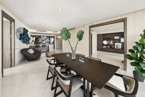 Condominio en venta en Miami Beach, Florida, 4 dormitorios, 295.89 m2 № 1759090 - foto 18