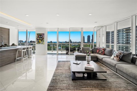 Condominio en venta en Miami Beach, Florida, 4 dormitorios, 295.89 m2 № 1759090 - foto 3