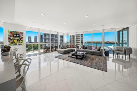 Condominio en venta en Miami Beach, Florida, 4 dormitorios, 295.89 m2 № 1759090 - foto 1