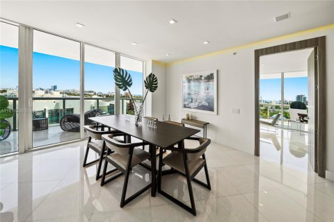 Condominio en venta en Miami Beach, Florida, 4 dormitorios, 295.89 m2 № 1759090 - foto 21