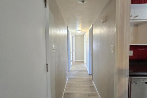 Villa ou maison à louer à Cocoa, Floride: 3 chambres, 94.2 m2 № 1905143 - photo 6