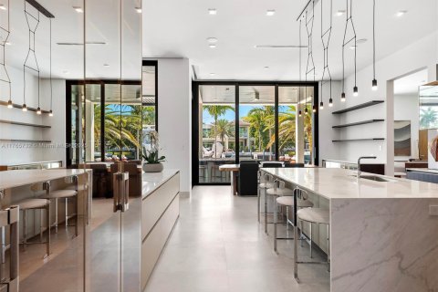 House in Fort Lauderdale, Florida 6 bedrooms, 682 sq.m. № 1579408 - photo 28