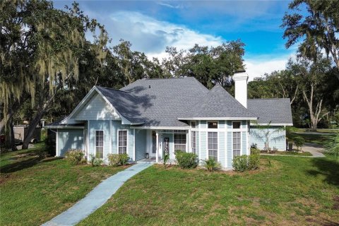 Casa en Lakeland, Florida 3 dormitorios, 161.28 m2 № 2380381