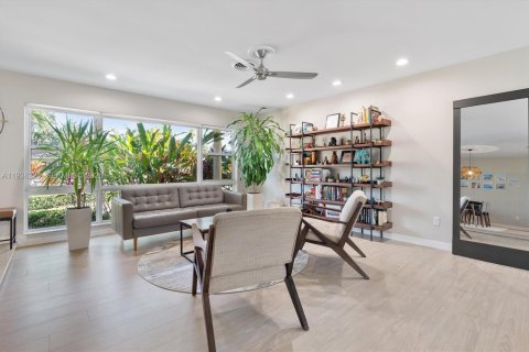 Купить виллу или дом в Майами-Шорс, Флорида 3 спальни, 203.73м2, № 1995834 - фото 15