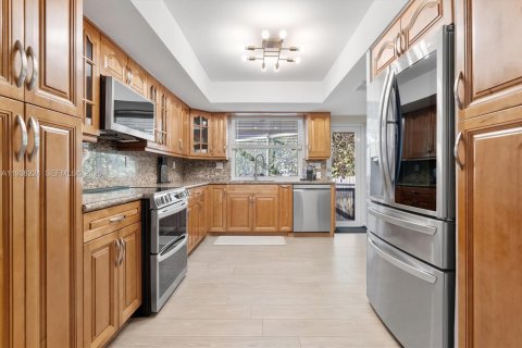 Купить виллу или дом в Майами-Шорс, Флорида 3 спальни, 203.73м2, № 1995834 - фото 30