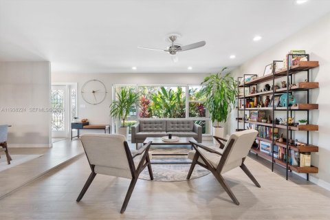 Купить виллу или дом в Майами-Шорс, Флорида 3 спальни, 203.73м2, № 1995834 - фото 16