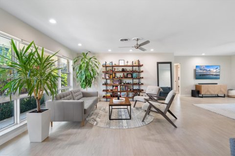 Купить виллу или дом в Майами-Шорс, Флорида 3 спальни, 203.73м2, № 1995834 - фото 14