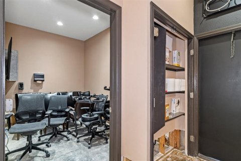Купить коммерческую недвижимость в Кристал-Ривер, Флорида 130.99м2, № 1564754 - фото 14