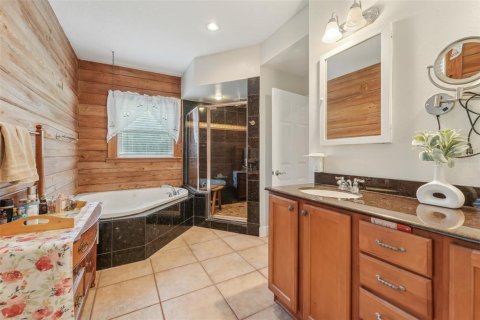 Villa ou maison à vendre à Tampa, Floride: 4 chambres, 263.38 m2 № 1686715 - photo 27