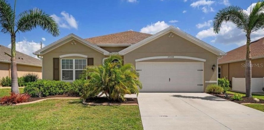 House in Punta Gorda, Florida 4 bedrooms, 171.5 sq.m. № 1766195
