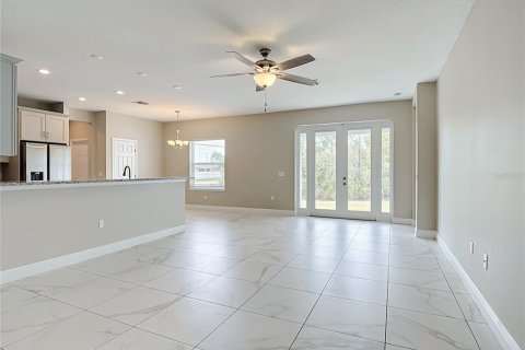 House in Poinciana, Florida 4 bedrooms, 169.83 sq.m. № 2198808 - photo 8