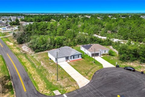 House in Poinciana, Florida 4 bedrooms, 169.83 sq.m. № 2198808 - photo 3