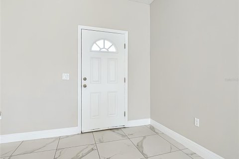 House in Poinciana, Florida 4 bedrooms, 169.83 sq.m. № 2198808 - photo 6