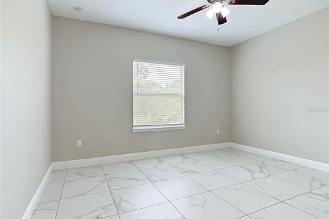 House in Poinciana, Florida 4 bedrooms, 169.83 sq.m. № 2198808 - photo 30