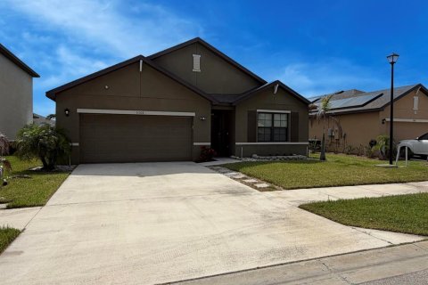 Villa ou maison à louer à St. Lucie, Floride: 4 chambres, 184.32 m2 № 2085531 - photo 2