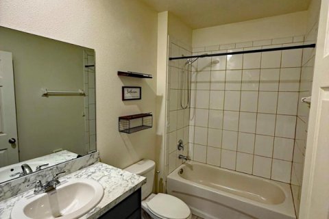 Villa ou maison à louer à St. Lucie, Floride: 4 chambres, 184.32 m2 № 2085531 - photo 16