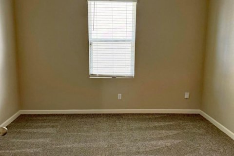 Villa ou maison à louer à St. Lucie, Floride: 4 chambres, 184.32 m2 № 2085531 - photo 13