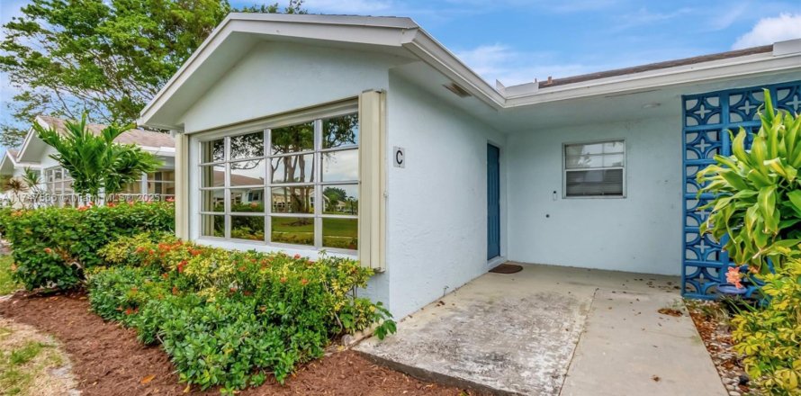 Casa en Delray Beach, Florida 1 dormitorio, 99.22 m2 № 1930597