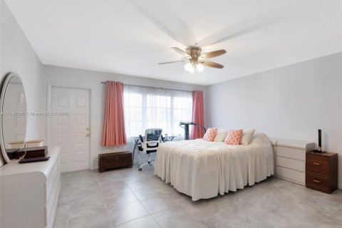 Casa en venta en Delray Beach, Florida, 1 dormitorio, 99.22 m2 № 1930597 - foto 16