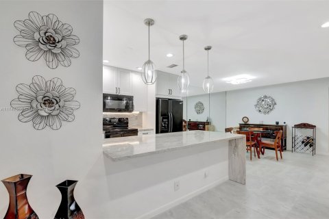 Casa en venta en Delray Beach, Florida, 1 dormitorio, 99.22 m2 № 1930597 - foto 6