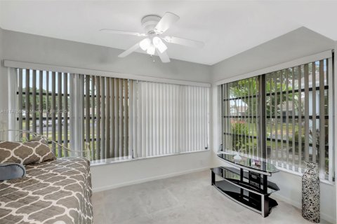 Casa en venta en Delray Beach, Florida, 1 dormitorio, 99.22 m2 № 1930597 - foto 15