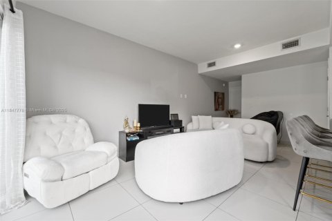Townhouse in Homestead, Florida 4 bedrooms, 142.6 sq.m. № 1848396 - photo 2