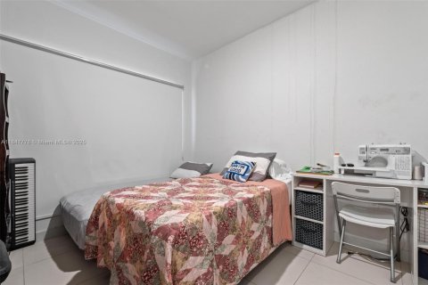Townhouse in Homestead, Florida 4 bedrooms, 142.6 sq.m. № 1848396 - photo 12