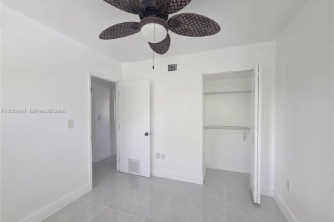 Appartement à louer à Miami, Floride: 2 chambres, 58.99 m2 № 2181092 - photo 6