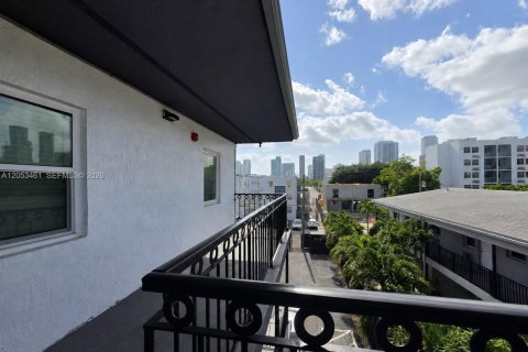 Appartement à Miami, Floride 2 chambres, 58.99 m2 № 2181092