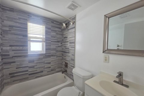 Appartement à louer à Miami, Floride: 2 chambres, 58.99 m2 № 2181092 - photo 5