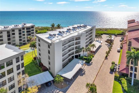Copropriété à vendre à Sarasota, Floride: 2 chambres, 119.47 m2 № 2196291 - photo 15
