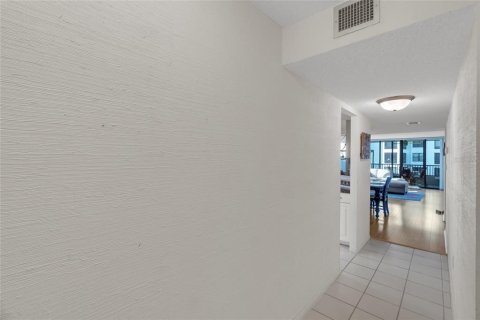 Copropriété à vendre à Sarasota, Floride: 2 chambres, 119.47 m2 № 2196291 - photo 19