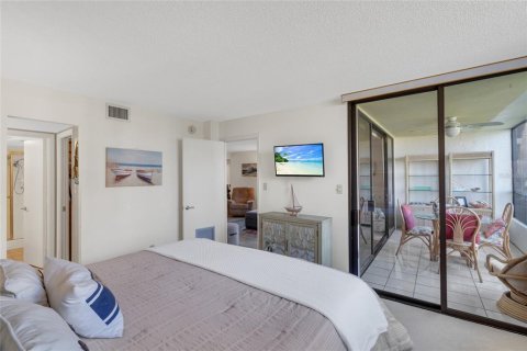 Copropriété à vendre à Sarasota, Floride: 2 chambres, 119.47 m2 № 2196291 - photo 30