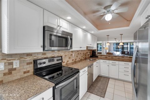 Copropriété à vendre à Sarasota, Floride: 2 chambres, 119.47 m2 № 2196291 - photo 13